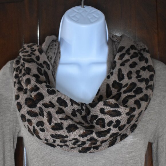 Leopard Print Infinity Scarf Brown Black Knit Wool Blend Wrap - Picture 3 of 7
